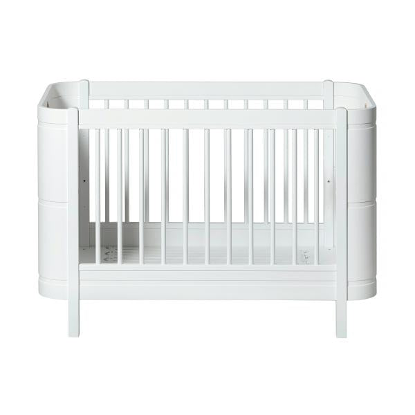 Oliver Furniture Wood Mini+ Babybett inklusive Umbauset Juniorbett 0-9 Jahre weiß