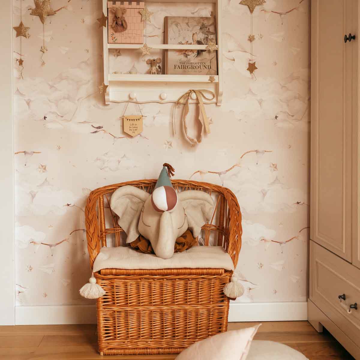 Dekornik Tapete magische Schwäne in beige 100x280cm