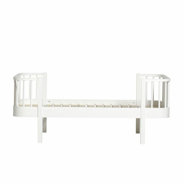 Oliver Furniture Wood Original Junior- und Kinderbett in 90x160cm in weiß