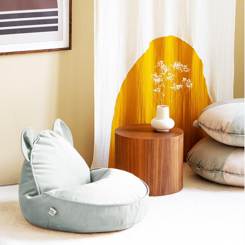 Wigiwama kleiner Sitzsack Bär aus Samt in 'Misty Green', 70x60cm