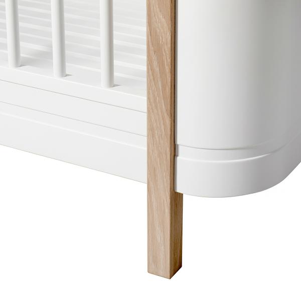 Oliver Furniture Wood Mini+ Babybett inklusive Umbauset Juniorbett 0-9 Jahre weiß/Eiche