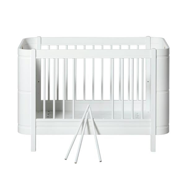 Oliver Furniture Wood Mini+ Babybett inklusive Umbauset Juniorbett 0-9 Jahre weiß