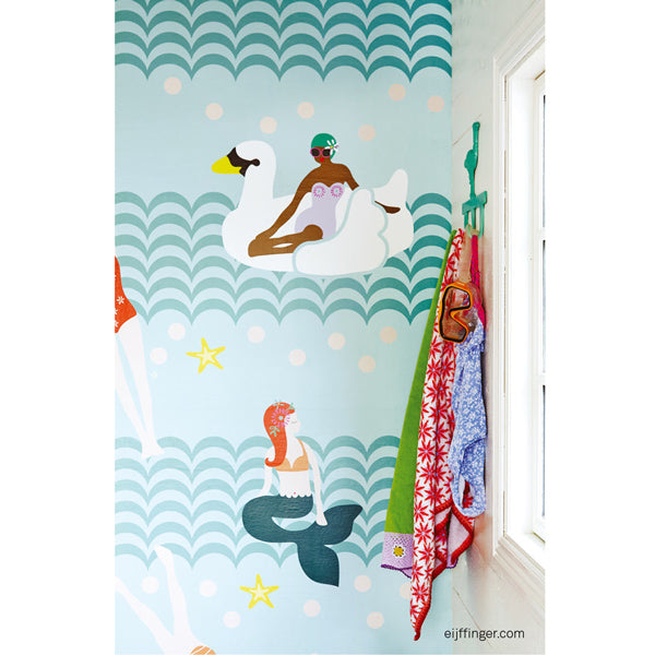 Eijffinger Rice "Everyday Magic" Tapetenwandbild Lovely Ladies bathing