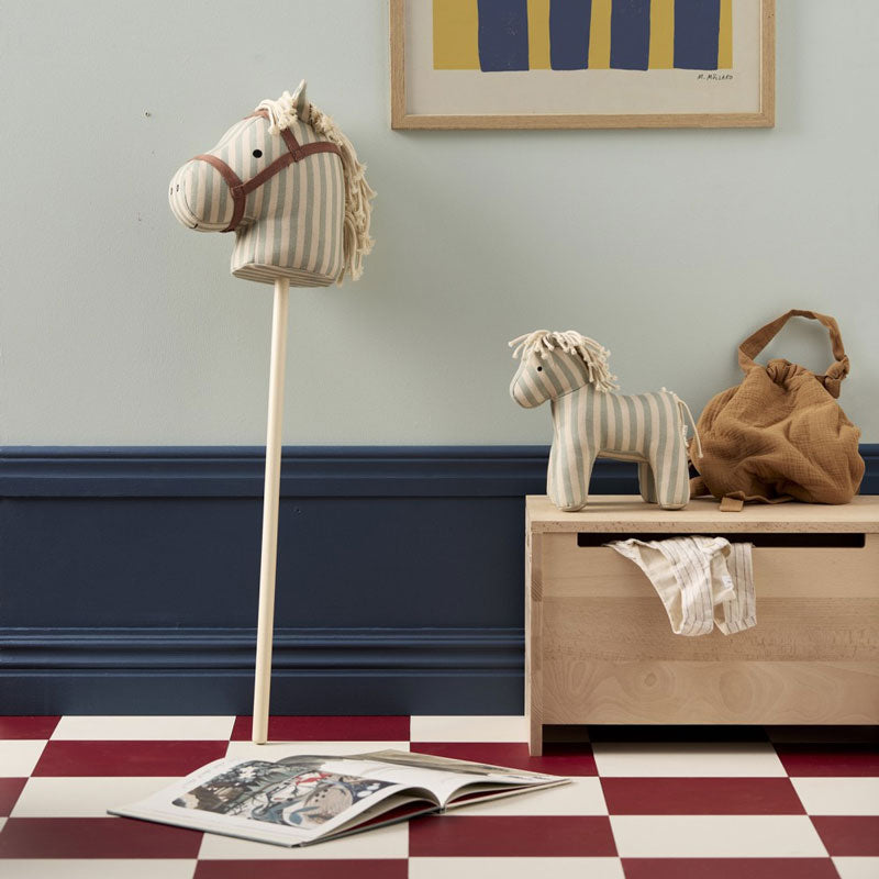 files/Kidsconcept_1000941_Steckenpferd_2.jpg