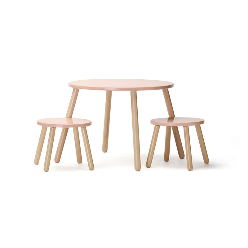 Kids Concept Sitzgruppe aus Tisch und zwei Hockern in apricot