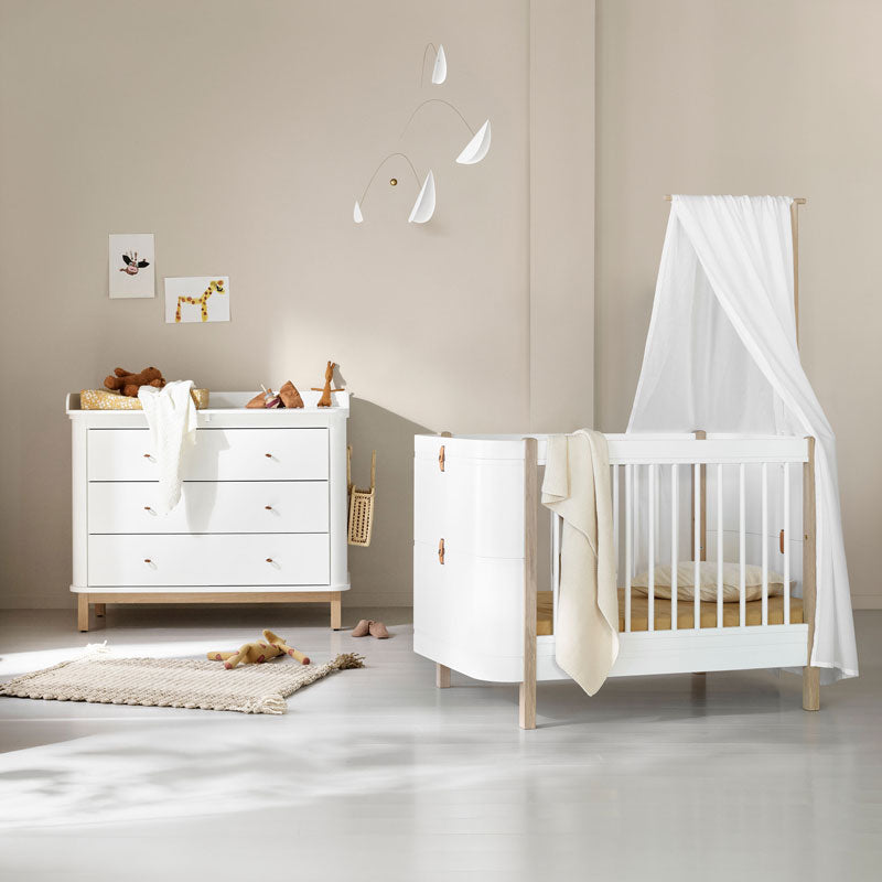 files/Oliver-Furniture_wood_kommode-mood_3_f859214d-089c-4dac-b9a4-2f946bdf6b09.jpg