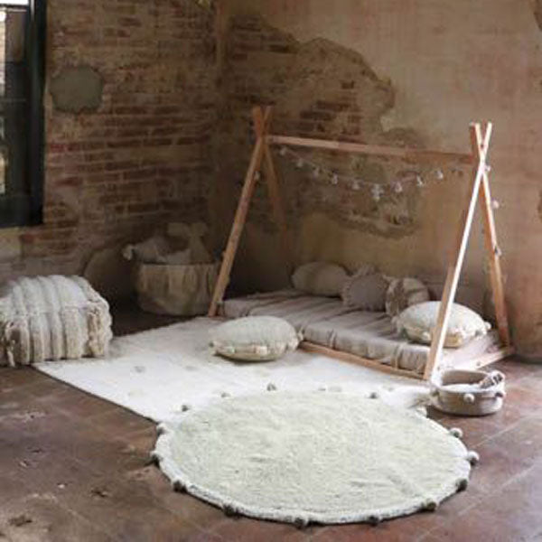 Lorena Canals waschbarer Teppich 'Hippy Dots' in creme/olive 120x160cm