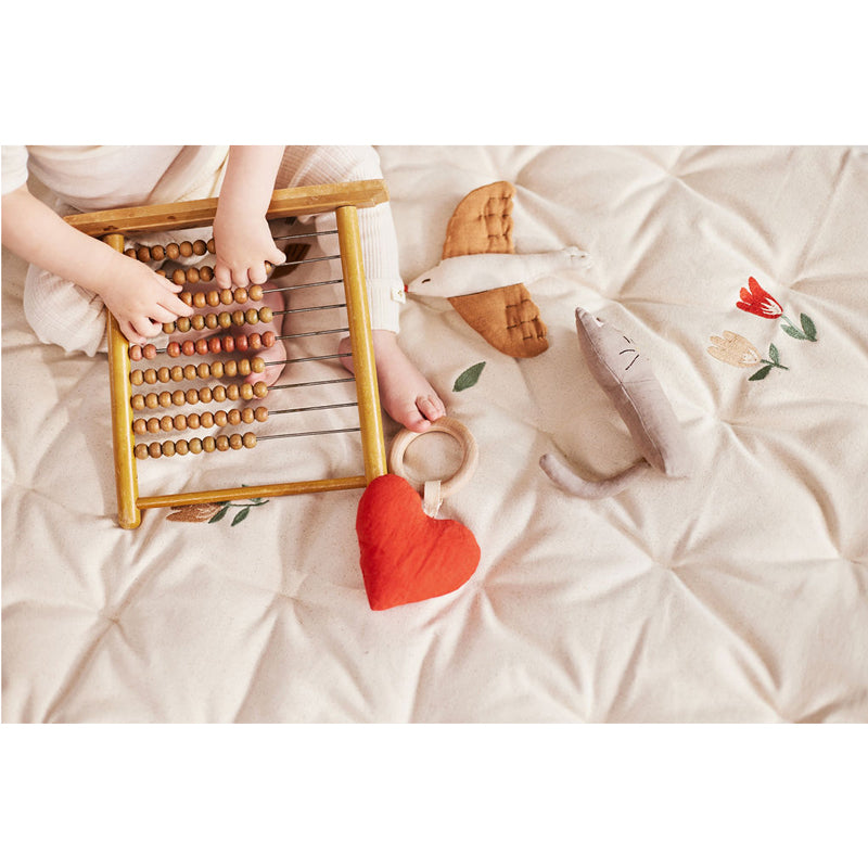 Dear April Bestickte Spielmatratze in 'Songbirds'