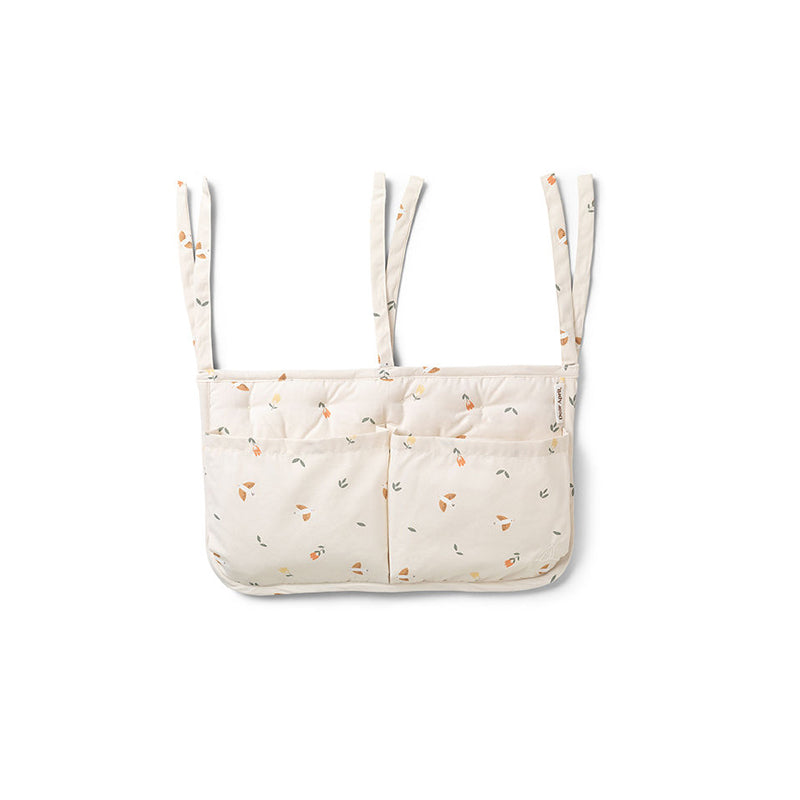 Dear April Betttasche in 'Songbirds'