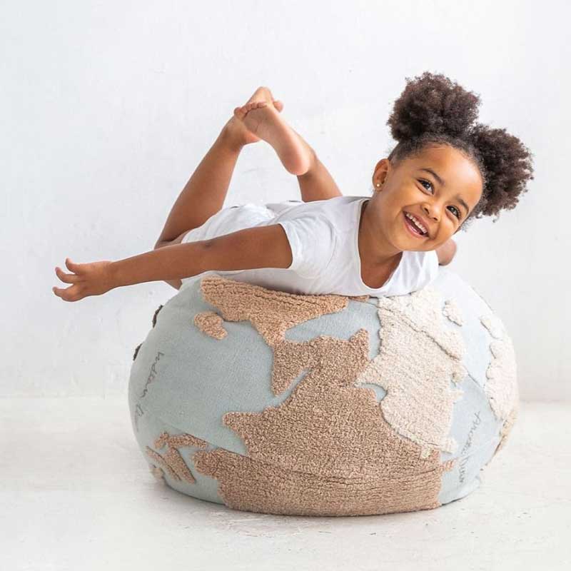 Lorena Canals Sitzpouf 'World Map' aus Baumwolle in blau/sand ca. Ø 50cm