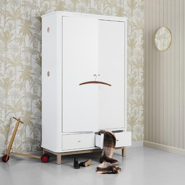 files/oliver_furniture_wood_kleiderschrank_2-t_rig_weiss-eiche_041351_4.jpg