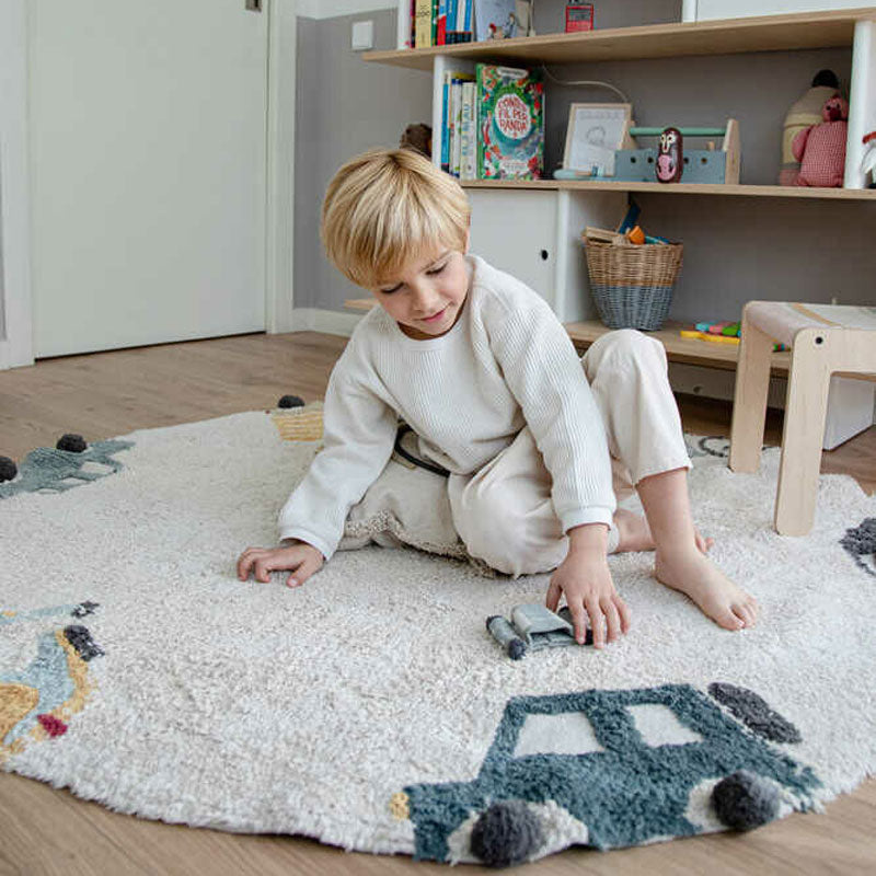 files/washable-rug-wheels-lorenacanals-2.jpg